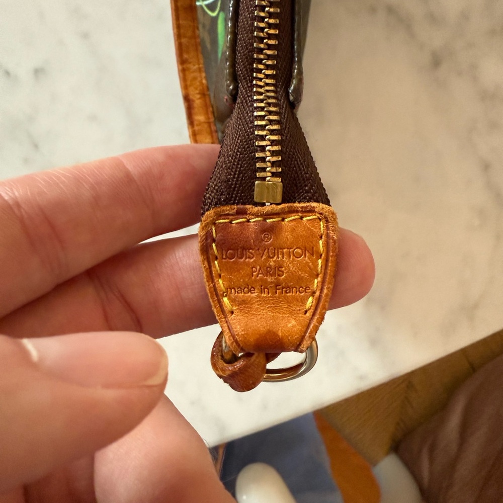 LV Monogram Cerises Pochette Accessoires - Picture 6 of 10